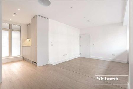 Arcadia Avenue, London, N3 - Photo 4