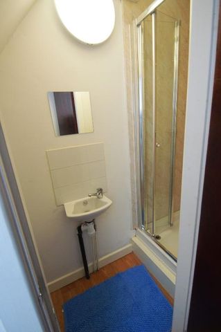 5 bedroom terraced house to rent - Photo 4