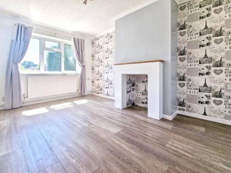 2 bedroom semi-detached house to rent - Photo 2