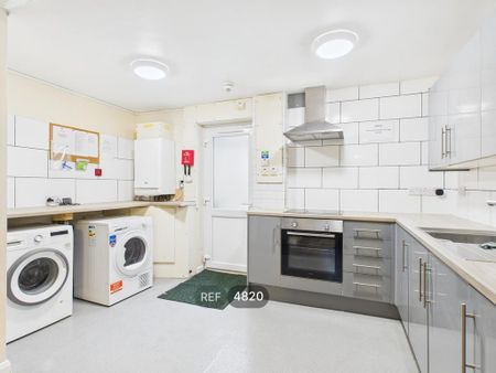 1 bedroom flat to rent - Photo 5