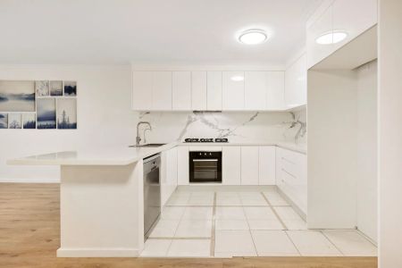 OVERSIZED CONTEMPORARY LIVING IN THE 'DARLINGTON' - Photo 3