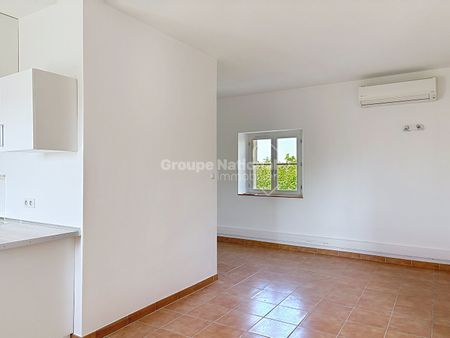 Appartement t2 en 1er étage Berre L'étang, - Photo 3