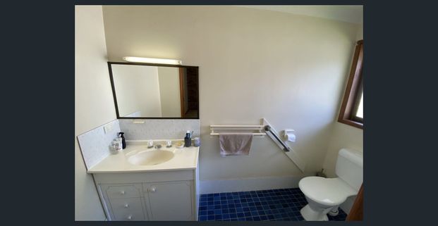 TWO BEDROOM TOWNHOUSE WITH PRIVATE COURTYARD - Photo 1