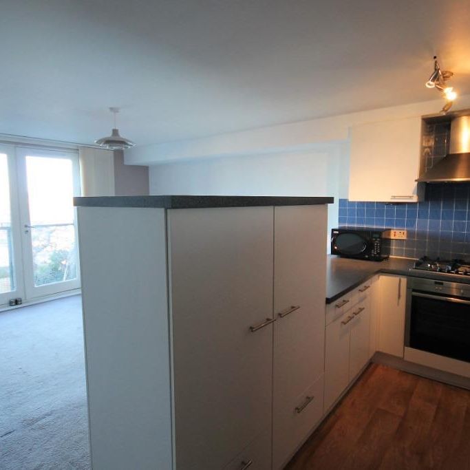 2 bed flat for rent in Liberton - Photo 1