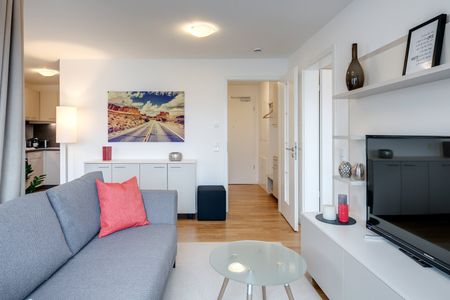 Fully furnished 2-room apartment for rent near subway - Photo 2