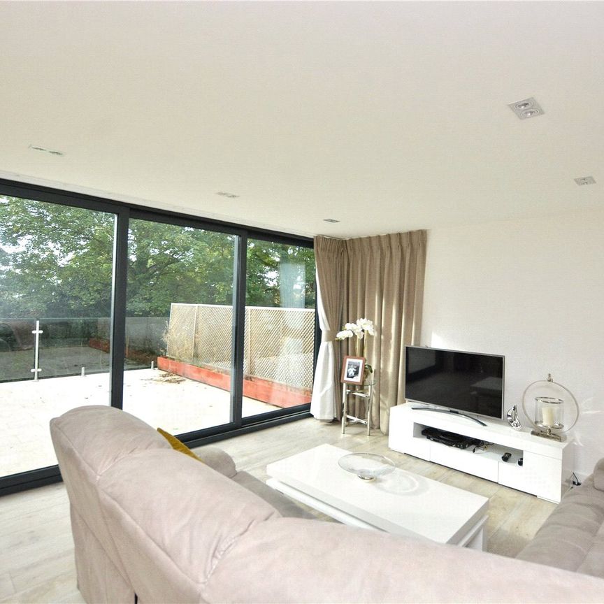 21, Allerton Park, Chapel Allerton, Leeds, LS7 4AJ - Photo 1