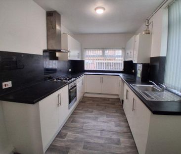 2 bedroom terraced house to rent - Photo 1