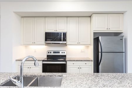 For Lease - 49 Woodstream Drive, Toronto, Ontario - Photo 3