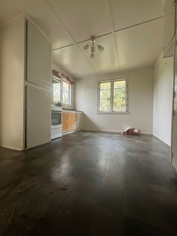 Awesome Value Three Bedrooms Plus Garage - Photo 2