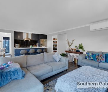 Modern Family Home - Photo 2