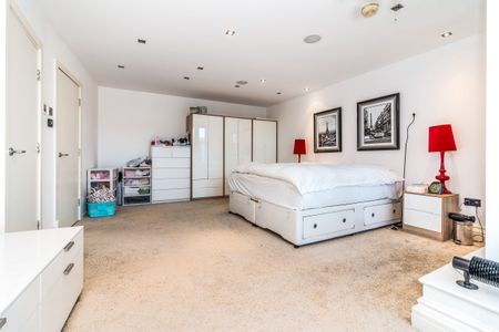 2 bedroom apartment to rent City South, 39 City Road East, Manchester, M15 - Photo 4