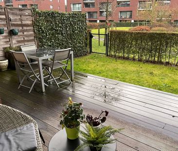 Gelijkvloers appartement met 1 slaapkamer, terras en tuintje - Photo 3