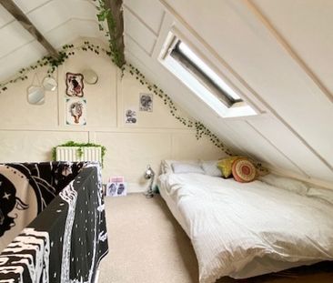Charming 3-Bedroom Terraced Home Just Off Ecclesall Road - Photo 5