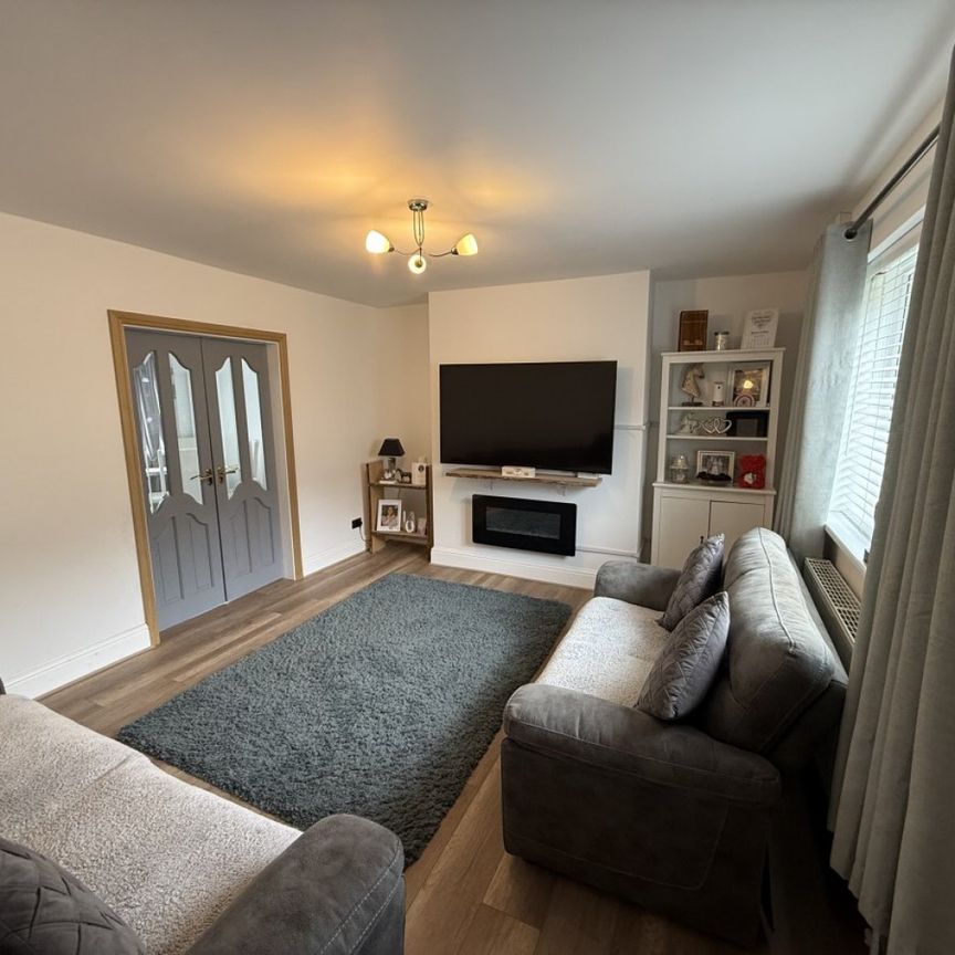 3 bed Semi-Detached - To Let - Photo 1