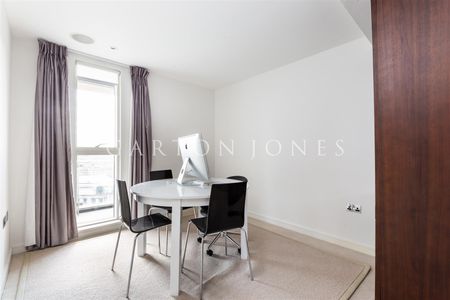 Moore House, Grosvenor Waterside, 2 Gatliff Road, London, SW1W - Photo 2