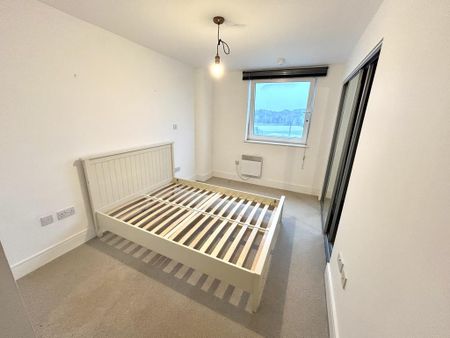 2 bedroom apartment to rent - Photo 3