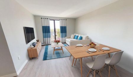 Bachelor Apartment - Photo 4