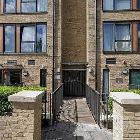 1 Bed Flat, Hatton House, SW19 - Photo 2