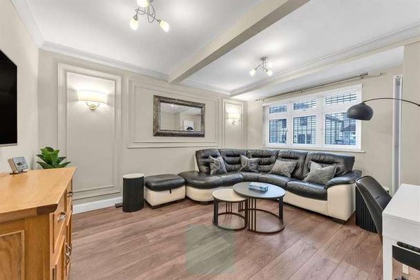 Windermere Avenue, Hornchurch, RM12 - Photo 1