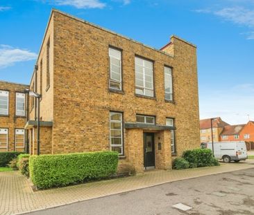 Johnson Court, Rochford - Photo 1