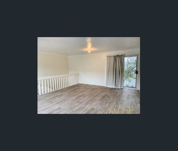 Family Home In Convenient Location! - Photo 6