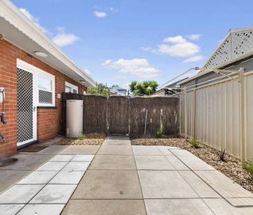 Ideal Beachside Lifestyle - Immaculately Renovated Two Bedroom Unit - Photo 5