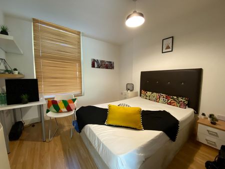 2 Bed Flat, New Walk, LE1 - Photo 3