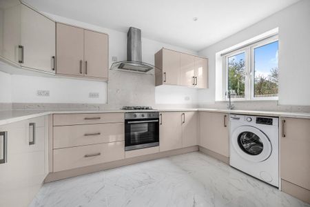 3 bedroom detached house to rent - Photo 3