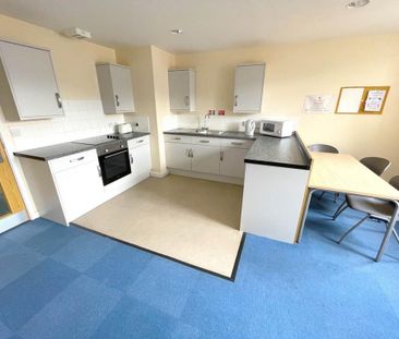 1 bedroom private hall to rent - Photo 5