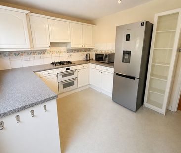 Percheron Drive, Woking, Surrey, GU21 - Photo 1