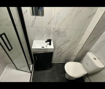 Studio Flat, Sandhurst Road, SE6 - Photo 6