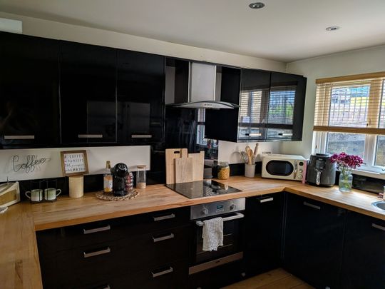 Room in a Shared House, Roscoe Drive, S6 - Photo 1