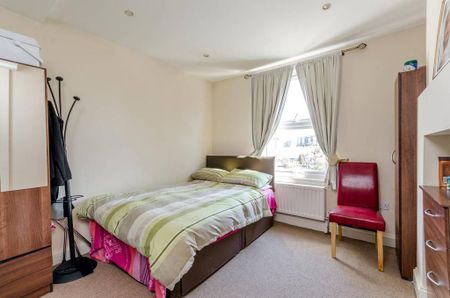 3 bedroom maisonette to rent - Photo 3