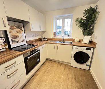 3 bedroom semi-detached house to rent - Photo 4