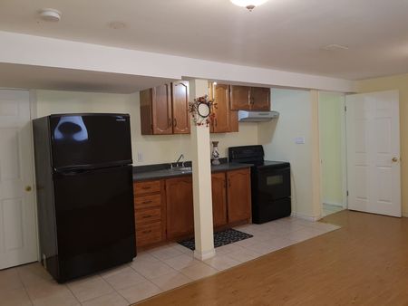 For Lease - 1502 Banwell Road, Mississauga, Ontario - Photo 3