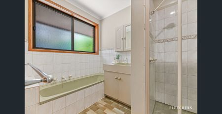 Sprawling family home - Photo 2