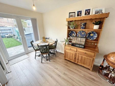 3 bedroom semi-detached house to rent - Photo 4