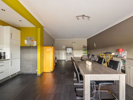 Ruim tweeslaapkamer appartement met garagebox in Hoevenen! - Photo 5