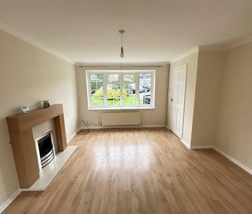 3 bedroom terraced house to rent - Photo 3