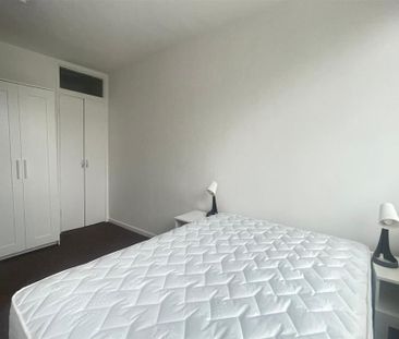 3 bedroom apartment to rent - Photo 4