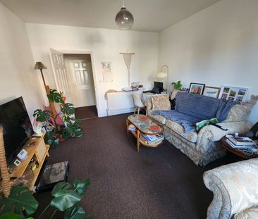 1 Bed Maisonette, Chaworth Road, NG2 - Photo 1