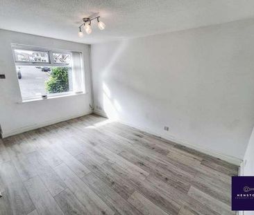 Lynway Grove, Middleton, Manchester, M24 - Photo 1