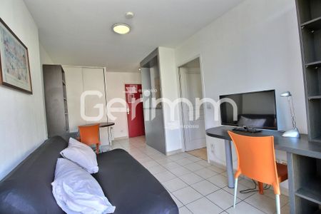 Location Appartement 2 pièces 31,25 m² - Photo 2