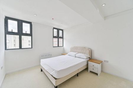 2 bedroom flat to rent - Photo 5