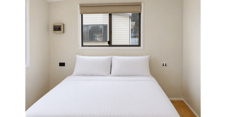 Comfortable 2-Bedroom Cabin - Photo 3