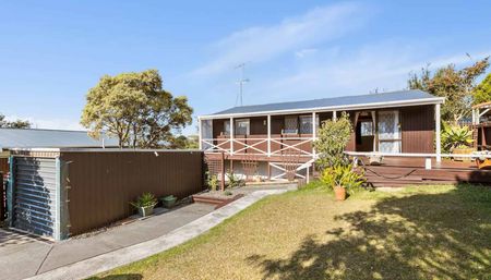 2 Bedroom With Heat Pump In Glenfield/Totora Vale - Photo 5