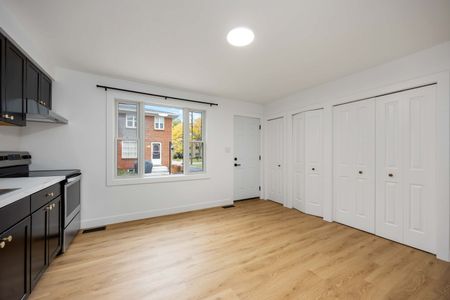 Fully Renovated 2-Bedroom Apartment in Sarnia – Modern &amp; Move-In Ready - Photo 4