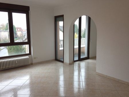 Location Appartement 4 pièces 68m² SARREGUEMINES 57200 - Photo 2