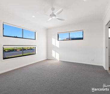 MOVE IN READY - Photo 2