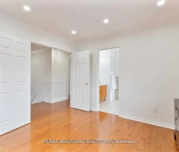 Detached Home For Lease | W9245835 - Photo 3